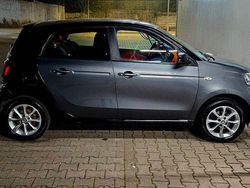 Grau Gebraucht 2015 Smart ForFour Limousine | 10.400 € (Fairer Preis)