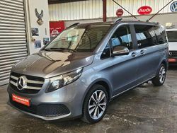 Grau Gebraucht 2022 Mercedes V220 Van / Kleinbus | 42.840 € (Fairer Preis)