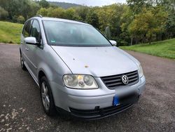 Silber Gebraucht 2005 VW Touran Van / Kleinbus | 1.600 €