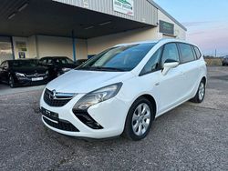 Weiß Gebraucht 2015 Opel Zafira Tourer Style Van / Kleinbus | 7.480 € (Fairer Preis)