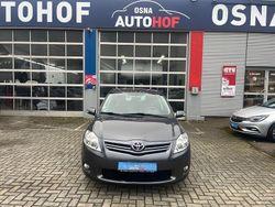 Grau Gebraucht 2012 Toyota Auris Basis Limousine | 6.999 € (Fairer Preis)