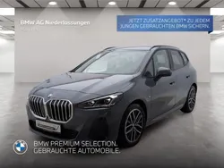 Grau Gebraucht 2024 BMW 220 Active Tourer Luxury Line Van / Kleinbus | 35.107 € (Etwas zu teuer)