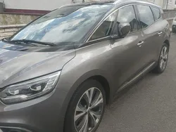 Andere farben Gebraucht 2018 Renault Grand Scénic IV Van / Kleinbus | 12.999 € (Guter Preis)