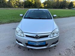 Silber Gebraucht 2006 Opel Tigra Cabrio | 2.800 €