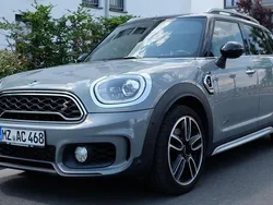 Grau Gebraucht 2018 Mini Countryman SUV | 20.000 €