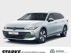 Oryxweiß perlmutteffekt Gebraucht 2024 VW Passat Business Kombi | 34.330 € (Teuer)