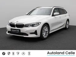 Alpinweiss uni300schwarz Gebraucht 2020 BMW 320 Sport Line Limousine | 22.499 € (Guter Preis)