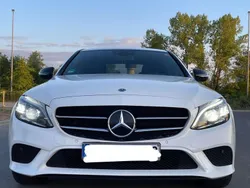 Weiß Gebraucht 2019 Mercedes C220 Limousine | 22.200 € (Guter Preis)