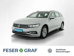 Gletscherweiß metallic Gebraucht 2023 VW Passat Business Kombi | 32.406 € (Guter Preis)