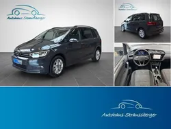 Grau Gebraucht 2023 VW Touran Comfortline Van / Kleinbus | 30.790 € (Fairer Preis)