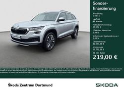 Brilliantsilber metallic Gebraucht 2023 Skoda Kodiaq Tour SUV | 31.739 € (Guter Preis)