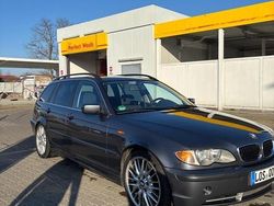 Grau Gebraucht 2002 BMW 330 Kombi | 7.500 € (Etwas zu teuer)