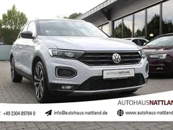 White silver metallic Gebraucht 2018 VW T-Roc Sportline SUV | 22.750 € (Fairer Preis)