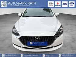 Weiß Gebraucht 2020 Mazda 2 Center-Line Limousine | 10.980 € (Superpreis)