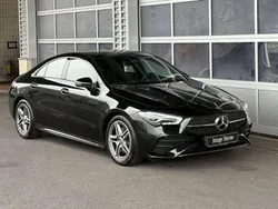 Lack kosmosschwarz Gebraucht 2024 Mercedes CLA200 AMG line Coupé | 34.250 € (Guter Preis)