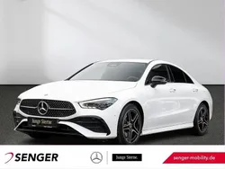 Weiß Gebraucht 2024 Mercedes CLA200 AMG | 37.280 € (Guter Preis)