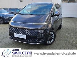 Braun Gebraucht 2022 Hyundai Staria Signature Van | 46.990 € (Etwas zu teuer)