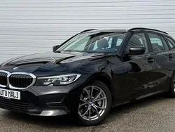 Schwarz Gebraucht 2020 BMW 330 Advantage Kombi | 24.999 € (Guter Preis)