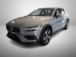 Vapour grey / metallic Gebraucht 2023 Volvo V60 CC Plus Kombi | 34.999 € (Guter Preis)