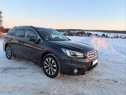 Grau Gebraucht 2015 Subaru Outback Kombi | 9.500 € (Fairer Preis)