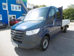 Blau Gebraucht 2023 Mercedes Sprinter Van | 43.955 € (Teuer)