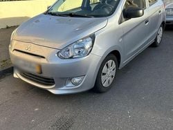 Silber Gebraucht 2013 Mitsubishi Space Star Kleinwagen | 2.700 €