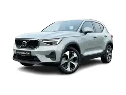 Grau Gebraucht 2024 Volvo XC40 Core SUV | 34.989 €