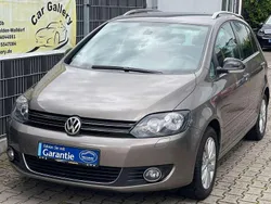 Braun Gebraucht 2011 VW Golf Plus Cross Style Van / Kleinbus | 12.190 € (Teuer)
