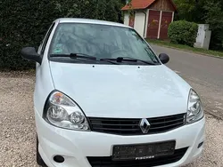 Weiß Gebraucht 2012 Renault Clio IV Campus Kleinwagen | 2.300 € (Guter Preis)