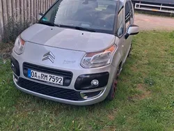 Silber Gebraucht 2011 Citroën C3 Picasso Exclusive Van / Kleinbus | 2.200 € (Guter Preis)