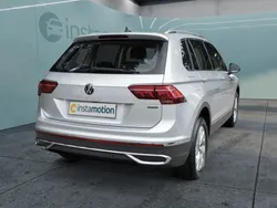 Silber Gebraucht 2023 VW Tiguan Elegance SUV | 35.640 € (Guter Preis)