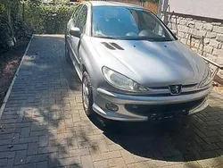Silber Gebraucht 2006 Peugeot 206 Limousine | 1.800 € (Fairer Preis)