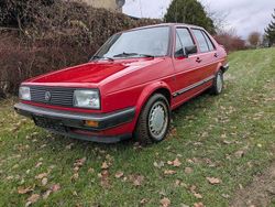 Rot Gebraucht 1987 VW Jetta Limousine | 4.900 €