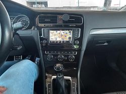 Schwarz Gebraucht 2016 VW Golf VII Allstar Limousine | 9.500 € (Fairer Preis)