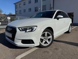 Weiß Gebraucht 2018 Audi A3 Comfort Limousine | 13.799 € (Superpreis)