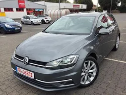 Grau Gebraucht 2018 VW Golf VII Highline Limousine | 17.900 € (Fairer Preis)