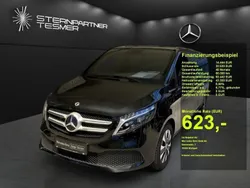 Obsidianschwarz metallic Gebraucht 2023 Mercedes V300 Avantgarde Van / Kleinbus | 55.555 € (Superpreis)