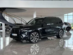 Schwarz Gebraucht 2024 BMW X7 Exclusive SUV | 112.726 € (Etwas zu teuer)