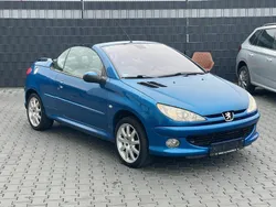 Blau Gebraucht 2002 Peugeot 206 CC Cabrio | 2.490 €