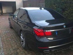 Schwarz Gebraucht 2015 BMW 740 Limousine | 25.000 €