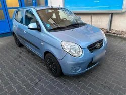 Blau Gebraucht 2009 Kia Picanto 4 Kleinwagen | 2.490 € (Etwas zu teuer)