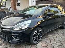 Schwarz Gebraucht 2017 Renault Clio IV Bose Edition Kleinwagen | 9.750 € (Fairer Preis)