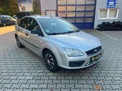 Silber Gebraucht 2008 Ford Focus Trend Kleinwagen | 3.999 € (Fairer Preis)
