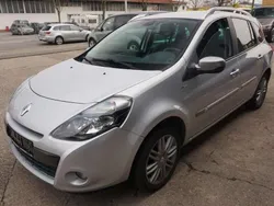 Platingrau Gebraucht 2012 Renault Clio GrandTour Kombi | 6.995 €