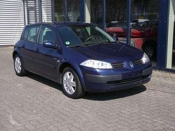 Blau Gebraucht 2004 Renault Mégane II Limousine | 750 €