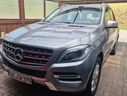 Grau Gebraucht 2014 Mercedes 250 SUV | 30.000 €