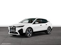 Weiß Gebraucht 2024 BMW iX SUV | 62.703 € (Teuer)