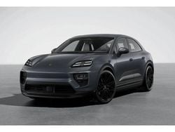 Grau Gebraucht 2025 Porsche Macan 4 Electric SUV | 78.900 € (Superpreis)