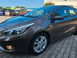 Beige Gebraucht 2012 Kia Ceed Edition 7 Limousine | 6.999 € (Fairer Preis)