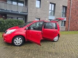 Rot Gebraucht 2009 Nissan Note Acenta Van / Kleinbus | 2.200 € (Superpreis)